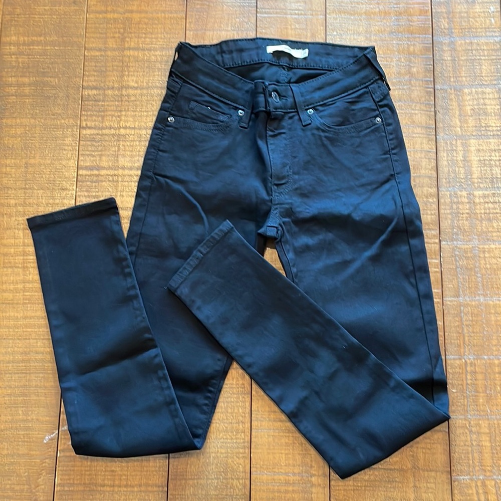 NWOT Black Levi 711 Skinny Jean - 25